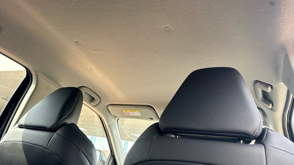 Toyota Yaris Cross 1.5 Hybrid Excel AWD 5dr CVT Hybrid Estate - Image 19