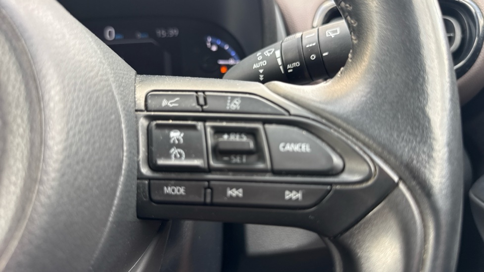 Toyota Yaris Cross 1.5 Hybrid Excel AWD 5dr CVT Hybrid Estate - Image 30
