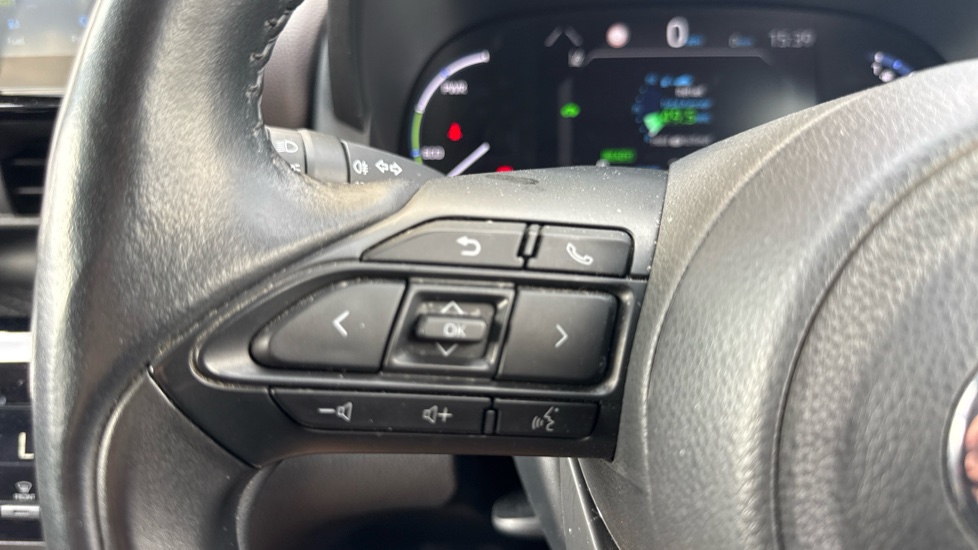 Toyota Yaris Cross 1.5 Hybrid Excel AWD 5dr CVT Hybrid Estate - Image 38