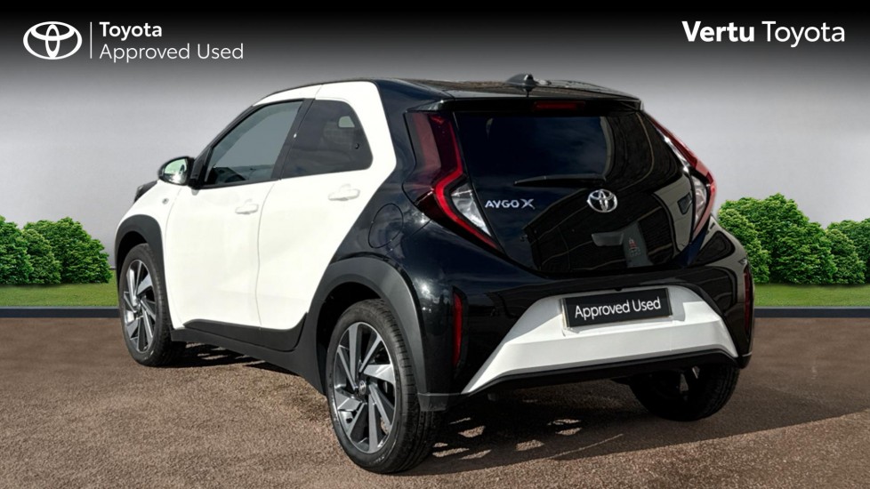 Toyota Aygo X 1.0 VVT-i Edge 5dr Petrol Hatchback - Image 4
