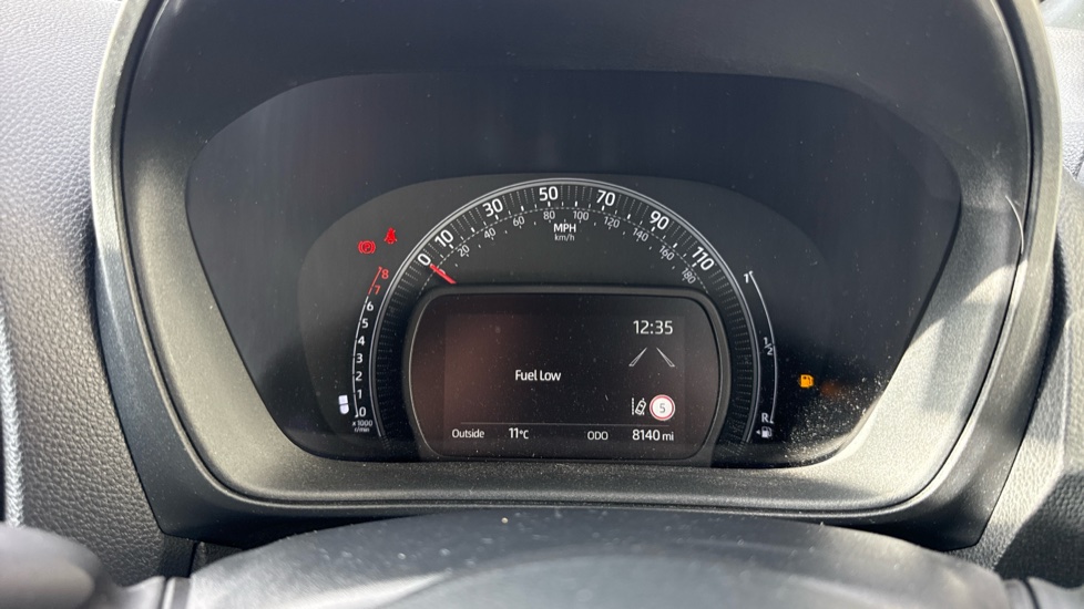 Toyota Aygo X 1.0 VVT-i Edge 5dr Petrol Hatchback - Image 11