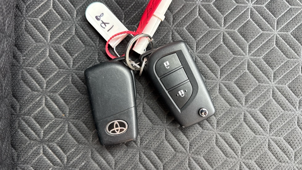 Toyota Aygo X 1.0 VVT-i Edge 5dr Petrol Hatchback - Image 28
