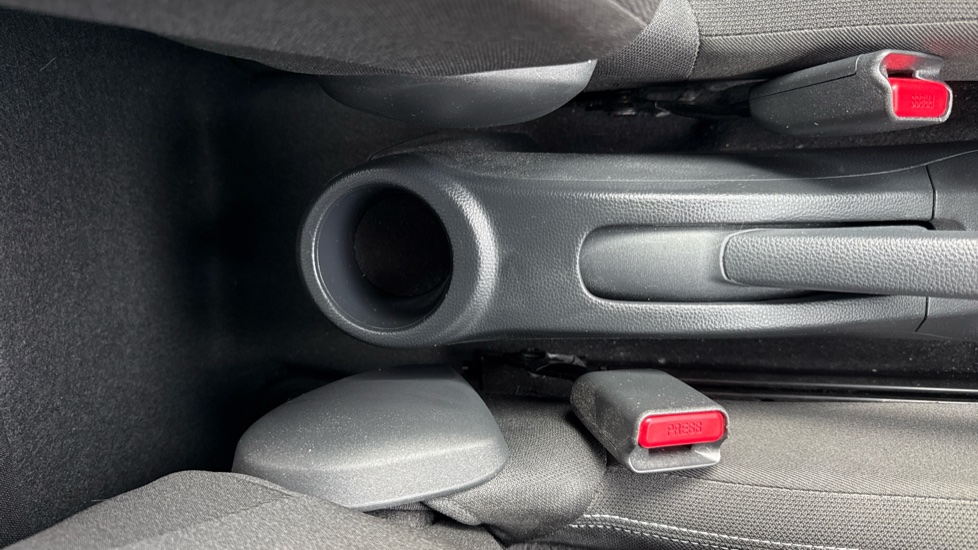 Toyota Aygo X 1.0 VVT-i Edge 5dr Petrol Hatchback - Image 47