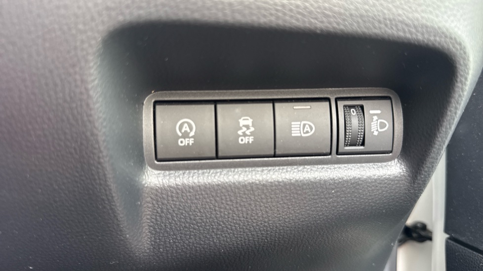 Toyota Aygo X 1.0 VVT-i Edge 5dr Petrol Hatchback - Image 48