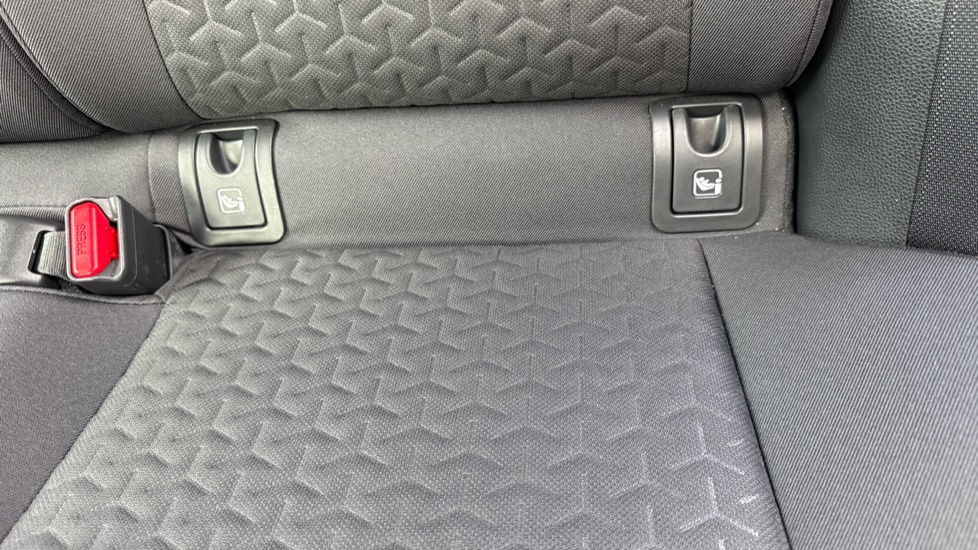 Toyota Yaris Cross 1.5 Hybrid Icon 5dr CVT Hybrid Estate - Image 14