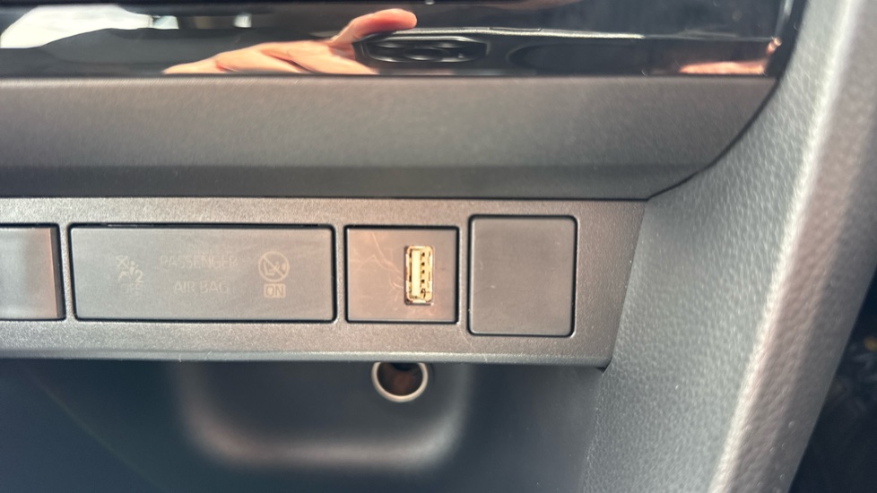 Toyota Yaris Cross 1.5 Hybrid Icon 5dr CVT Hybrid Estate - Image 36