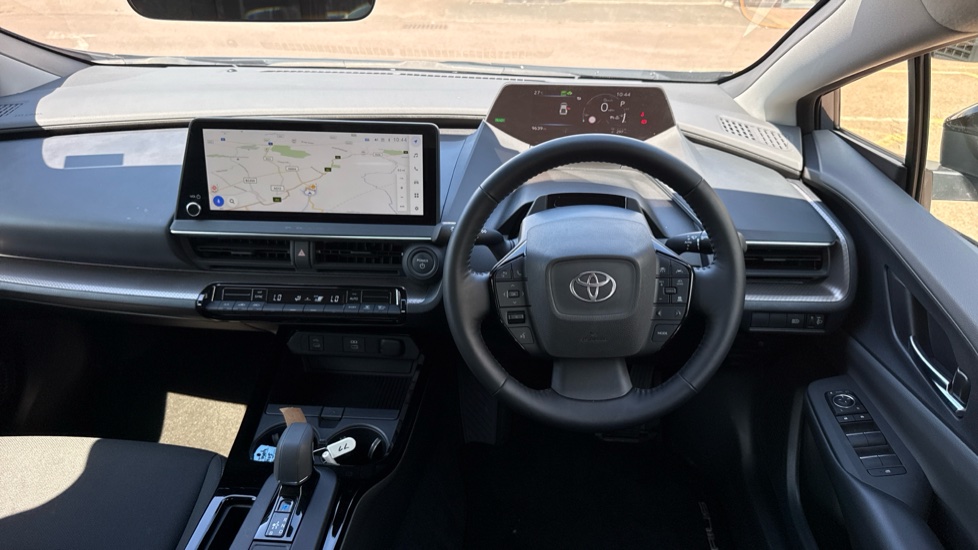 Toyota Prius 2.0 PHEV Design 5dr CVT Hatchback - Image 6