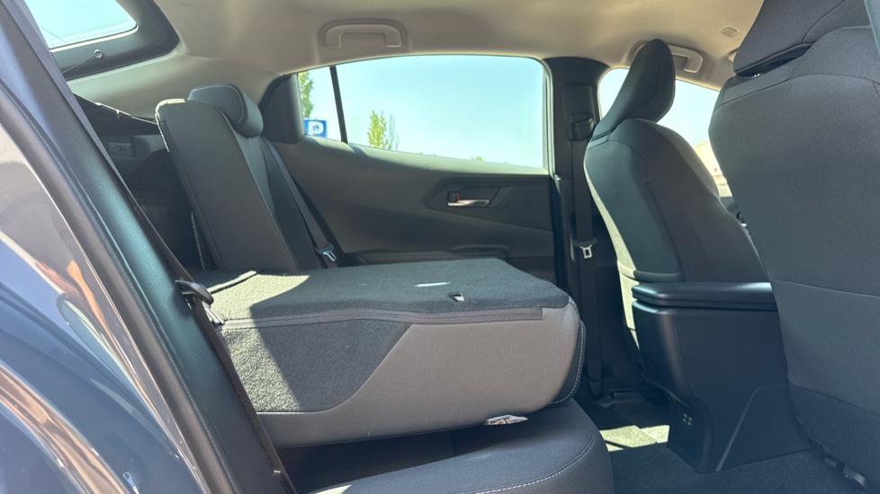 Toyota Prius 2.0 PHEV Design 5dr CVT Hatchback - Image 18