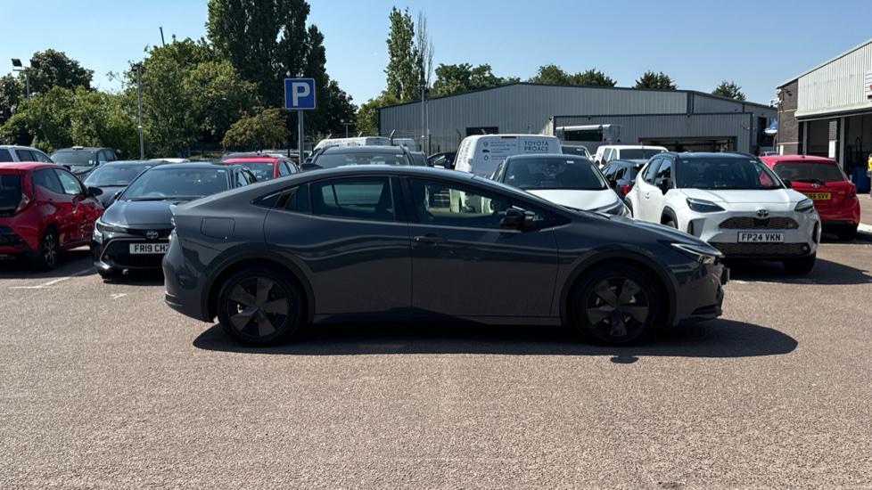 Toyota Prius 2.0 PHEV Design 5dr CVT Hatchback - Image 23