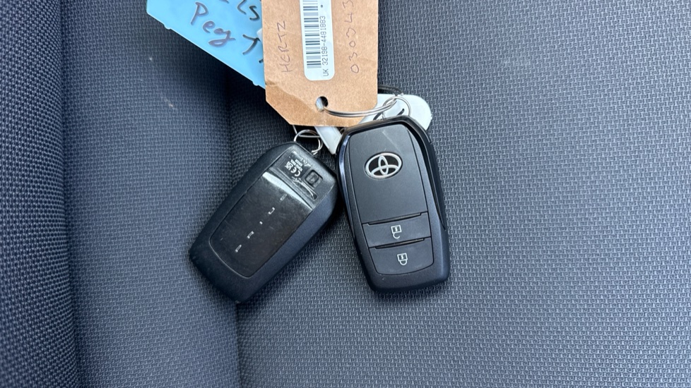 Toyota Prius 2.0 PHEV Design 5dr CVT Hatchback - Image 28
