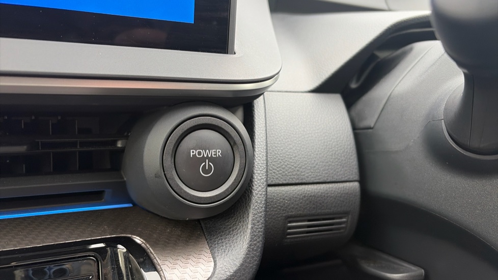 Toyota Prius 2.0 PHEV Design 5dr CVT Hatchback - Image 16