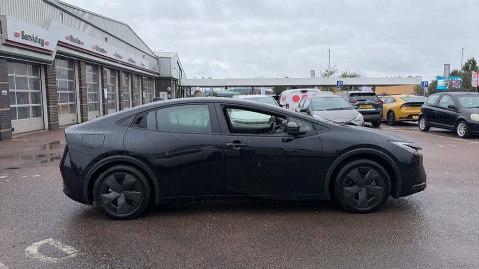Toyota Prius 2.0 PHEV Design 5dr CVT Hatchback - Image 23