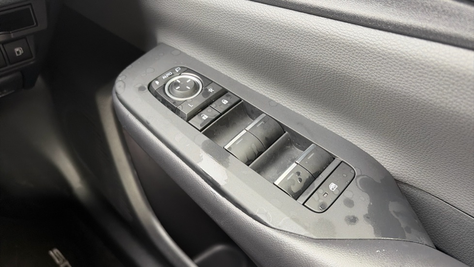 Toyota Prius 2.0 PHEV Design 5dr CVT Hatchback - Image 31