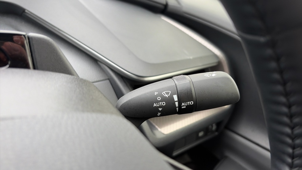 Toyota Prius 2.0 PHEV Design 5dr CVT Hatchback - Image 34