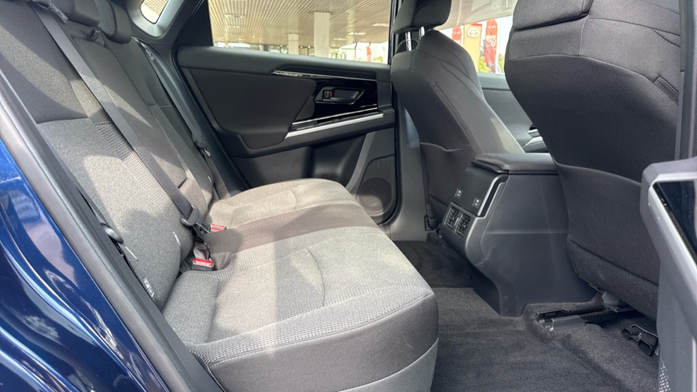 Toyota bZ4X 150kW Pure 71.4kWh 5dr Auto [11kW] Electric Hatchback - Image 8
