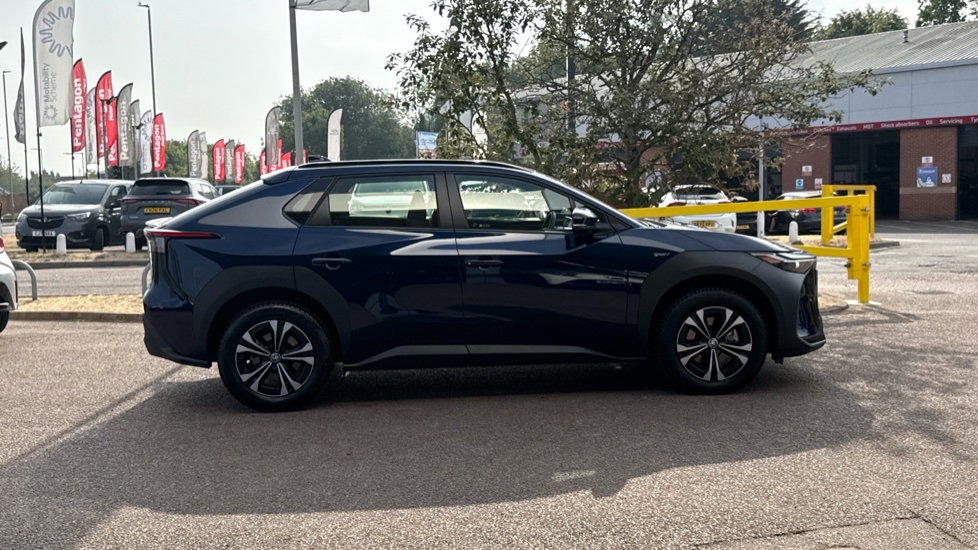 Toyota bZ4X 150kW Pure 71.4kWh 5dr Auto [11kW] Electric Hatchback - Image 23