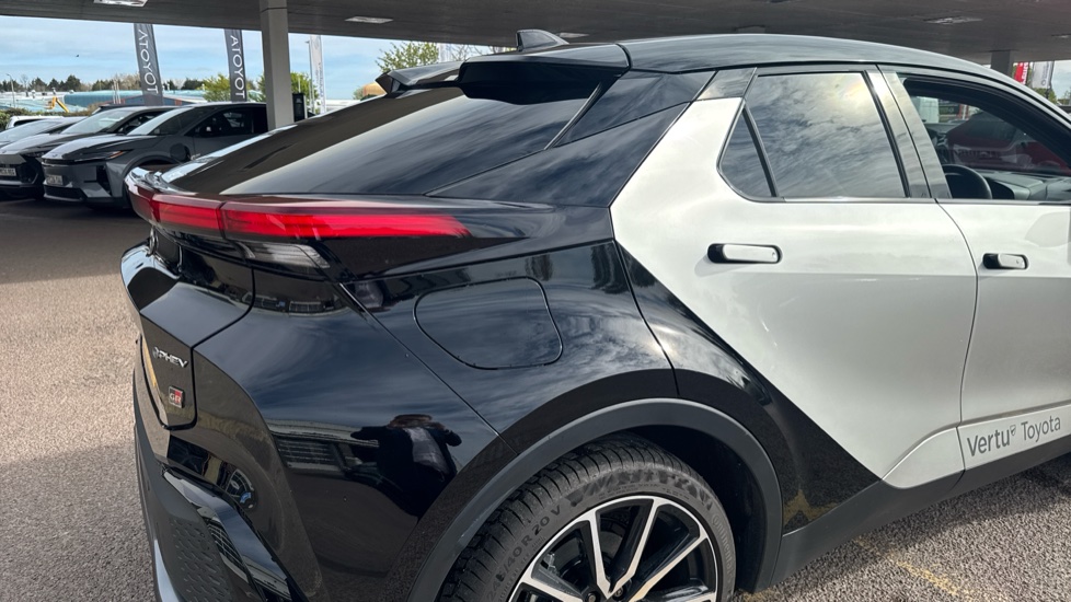Toyota C-HR 2.0 PHEV GR Sport 5dr CVT Hatchback - Image 19