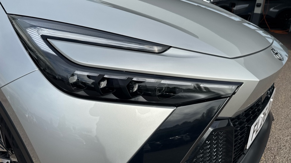 Toyota C-HR 2.0 PHEV GR Sport 5dr CVT Hatchback - Image 20