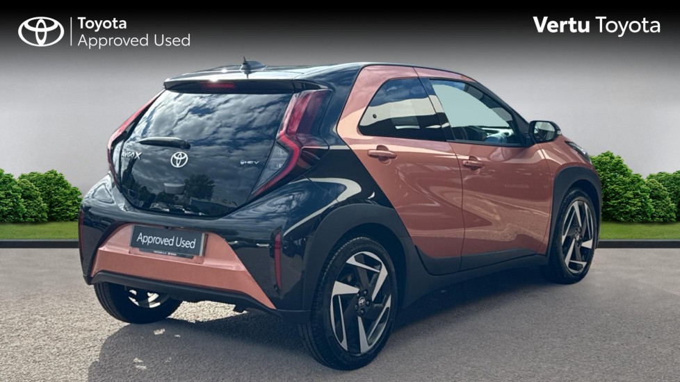 Toyota Aygo X 1.5 Hybrid Design 5dr CVT Hybrid Hatchback - Image 2