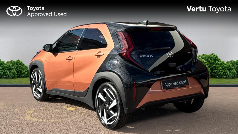 Toyota Aygo X 1.5 Hybrid Design 5dr CVT Hybrid Hatchback - Image 4