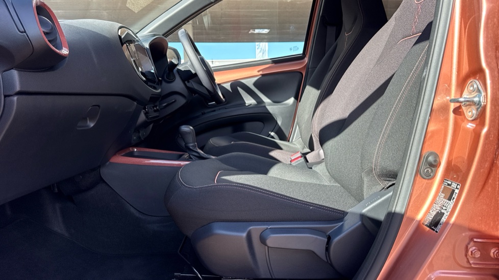 Toyota Aygo X 1.5 Hybrid Design 5dr CVT Hybrid Hatchback - Image 5