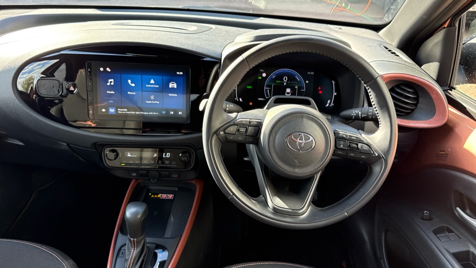 Toyota Aygo X 1.5 Hybrid Design 5dr CVT Hybrid Hatchback - Image 6