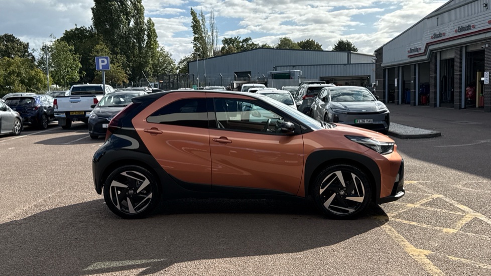 Toyota Aygo X 1.5 Hybrid Design 5dr CVT Hybrid Hatchback - Image 23