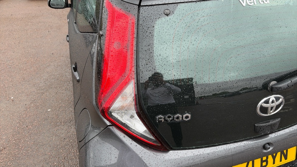 Toyota Aygo 1.0 VVT-i X-Play TSS 5dr Petrol Hatchback - Image 21