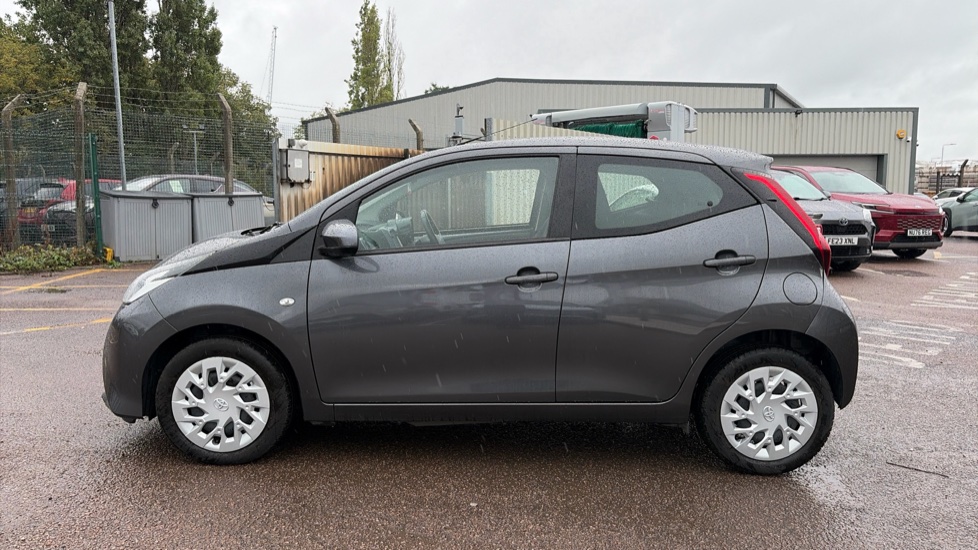 Toyota Aygo 1.0 VVT-i X-Play TSS 5dr Petrol Hatchback - Image 24