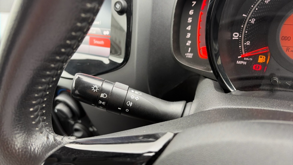 Toyota Aygo 1.0 VVT-i X-Play TSS 5dr Petrol Hatchback - Image 34