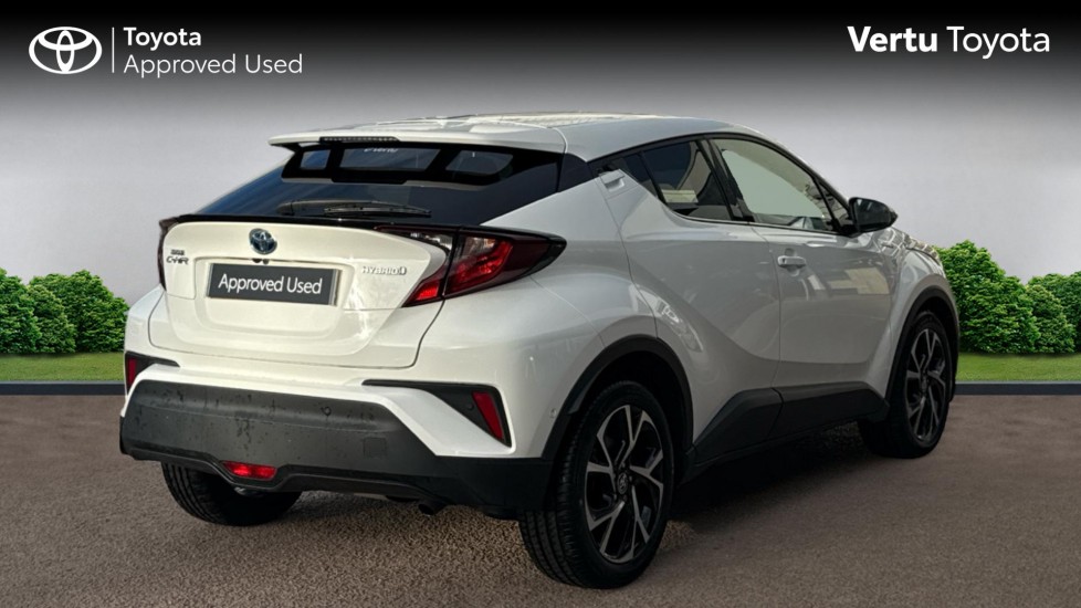 Toyota C-HR 1.8 Hybrid Design 5dr CVT Hybrid Hatchback - Image 2