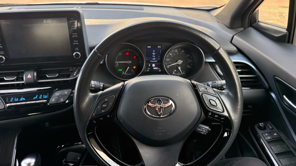 Toyota C-HR 1.8 Hybrid Design 5dr CVT Hybrid Hatchback - Image 10