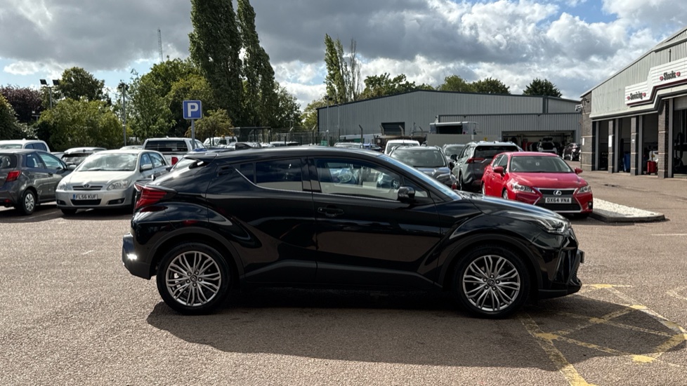 Toyota C-HR 1.8 Hybrid Excel 5dr CVT Hybrid Hatchback - Image 23