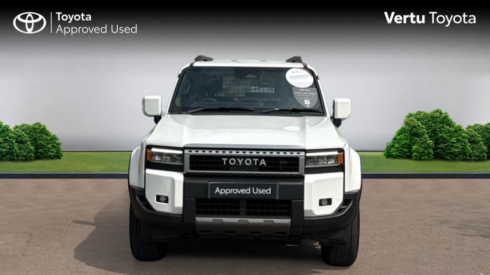 Toyota Land Cruiser Diesel 2.8D 205 Commercial Auto - Image 22