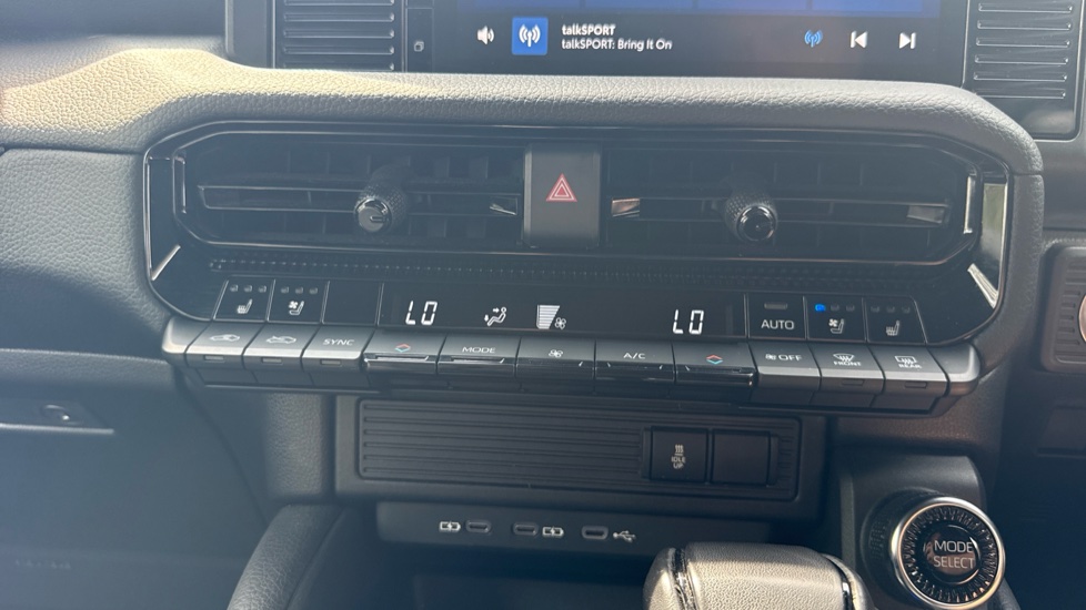 Toyota Land Cruiser Diesel 2.8D 205 Commercial Auto - Image 35