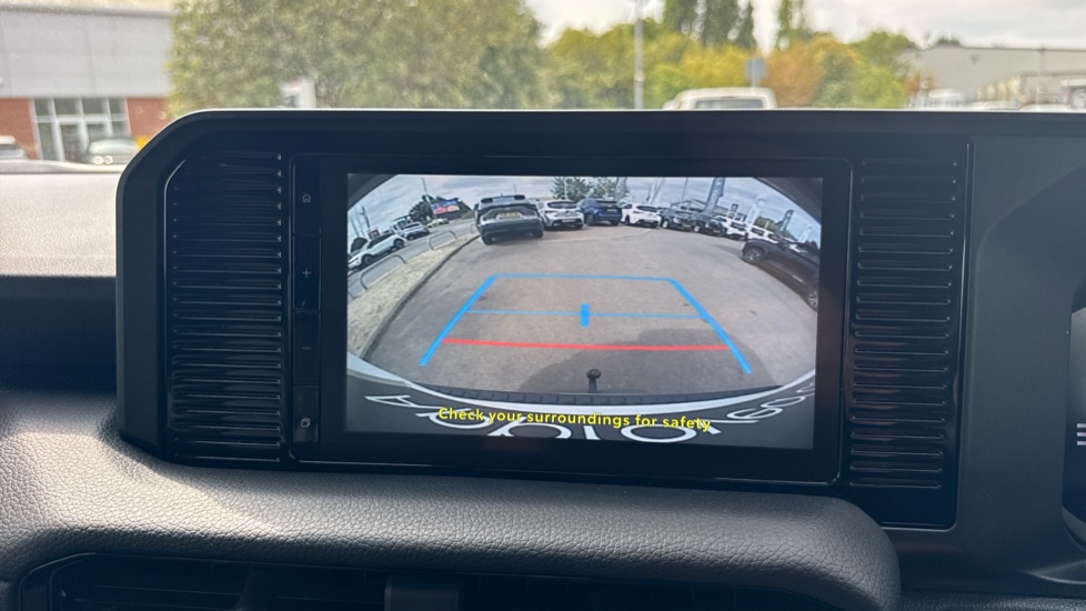Toyota Land Cruiser Diesel 2.8D 205 Commercial Auto - Image 42