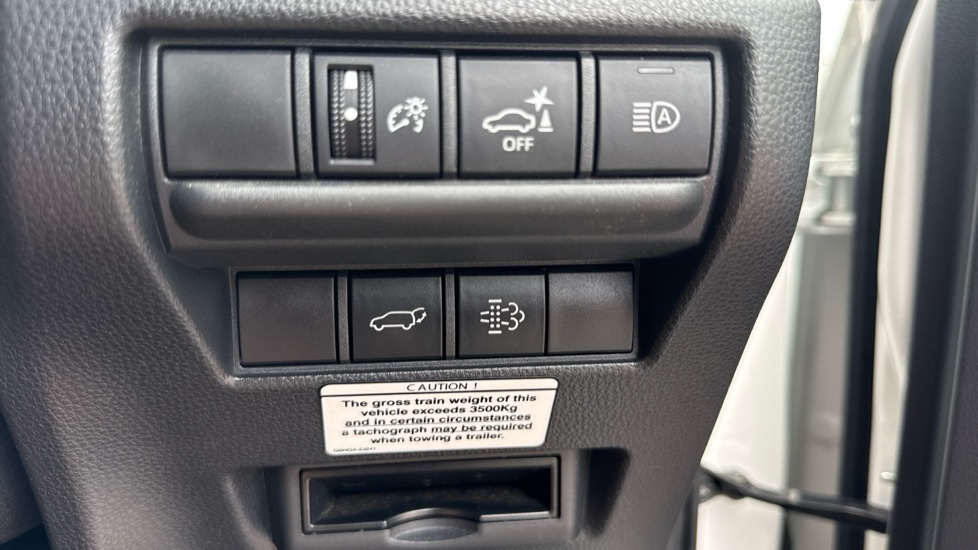 Toyota Land Cruiser Diesel 2.8D 205 Commercial Auto - Image 47