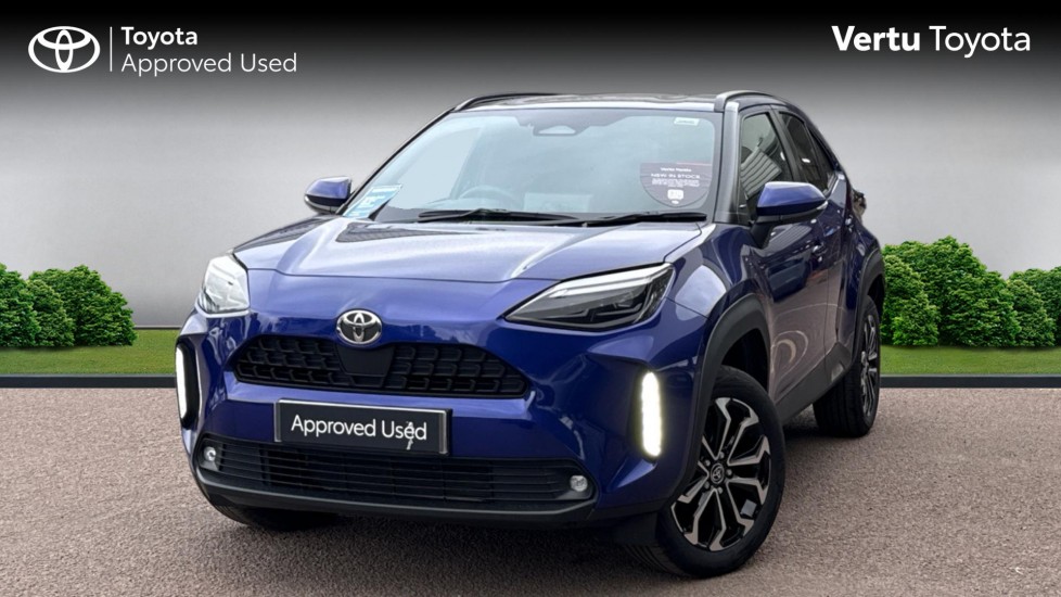Toyota Yaris Cross 1.5 Hybrid Design 5dr CVT Hybrid Estate - Image 3
