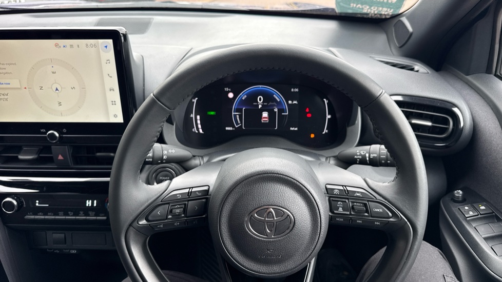 Toyota Yaris Cross 1.5 Hybrid Design 5dr CVT Hybrid Estate - Image 10