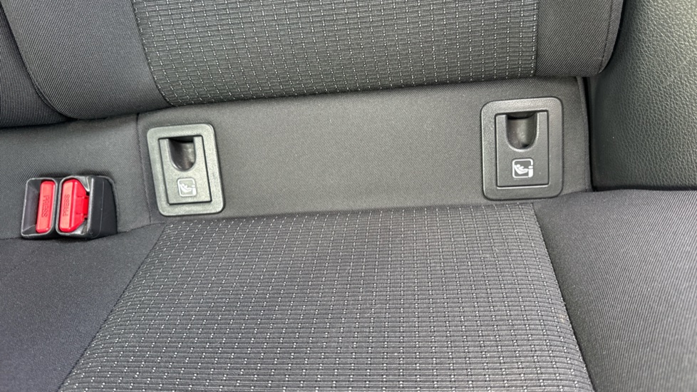 Toyota C-HR 1.8 Hybrid Dynamic 5dr CVT Hybrid Hatchback - Image 14