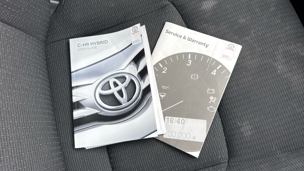 Toyota C-HR 1.8 Hybrid Dynamic 5dr CVT Hybrid Hatchback - Image 27