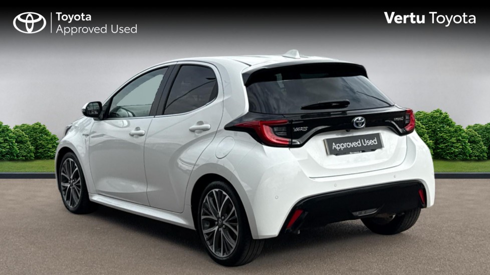 Toyota Yaris 1.5 Hybrid Excel 5dr CVT Hybrid Hatchback - Image 4
