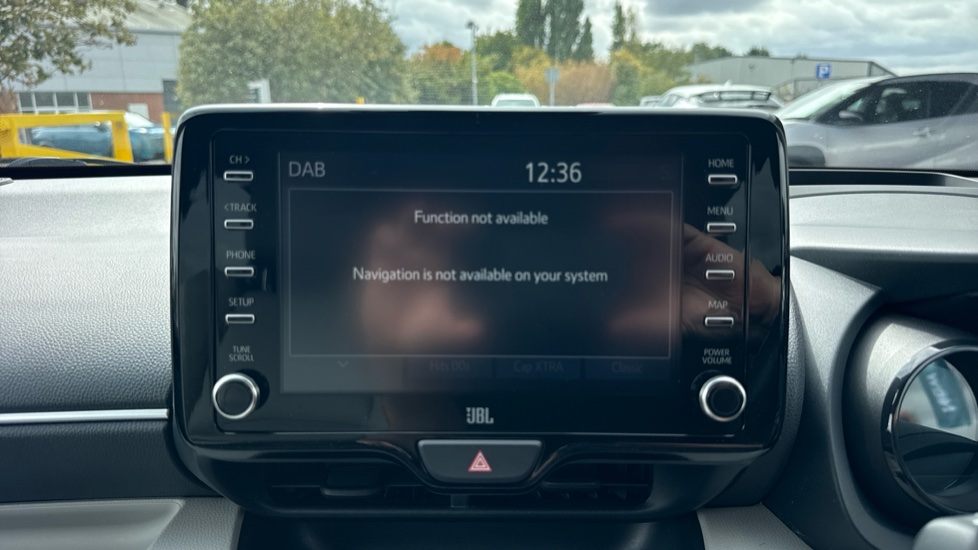 Toyota Yaris 1.5 Hybrid Excel 5dr CVT Hybrid Hatchback - Image 9
