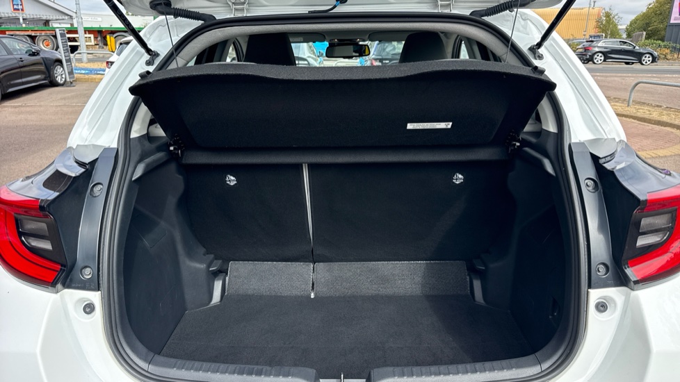 Toyota Yaris 1.5 Hybrid Excel 5dr CVT Hybrid Hatchback - Image 13
