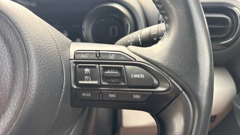 Toyota Yaris 1.5 Hybrid Excel 5dr CVT Hybrid Hatchback - Image 30