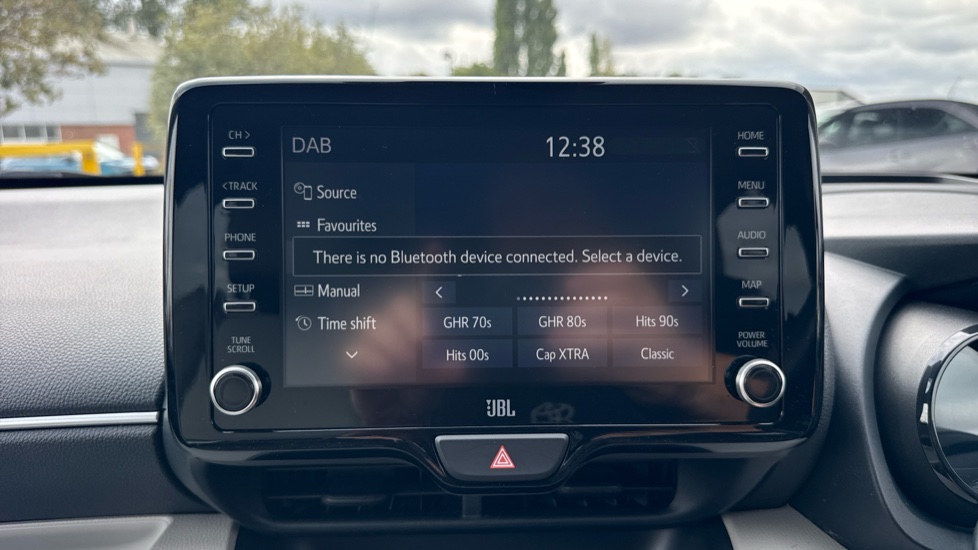 Toyota Yaris 1.5 Hybrid Excel 5dr CVT Hybrid Hatchback - Image 39