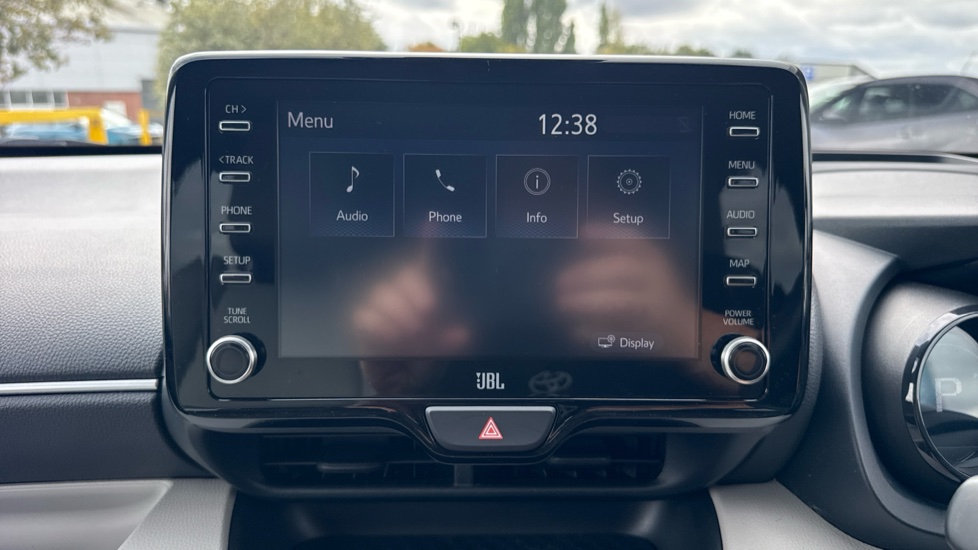 Toyota Yaris 1.5 Hybrid Excel 5dr CVT Hybrid Hatchback - Image 40