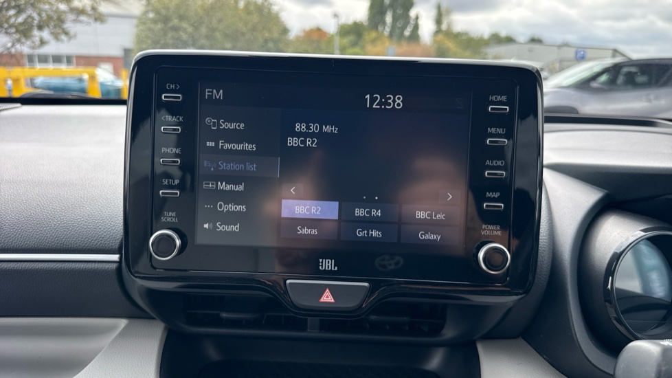 Toyota Yaris 1.5 Hybrid Excel 5dr CVT Hybrid Hatchback - Image 41