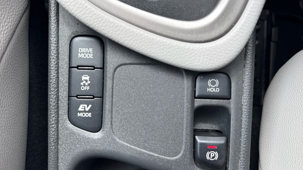 Toyota Yaris 1.5 Hybrid Excel 5dr CVT Hybrid Hatchback - Image 43