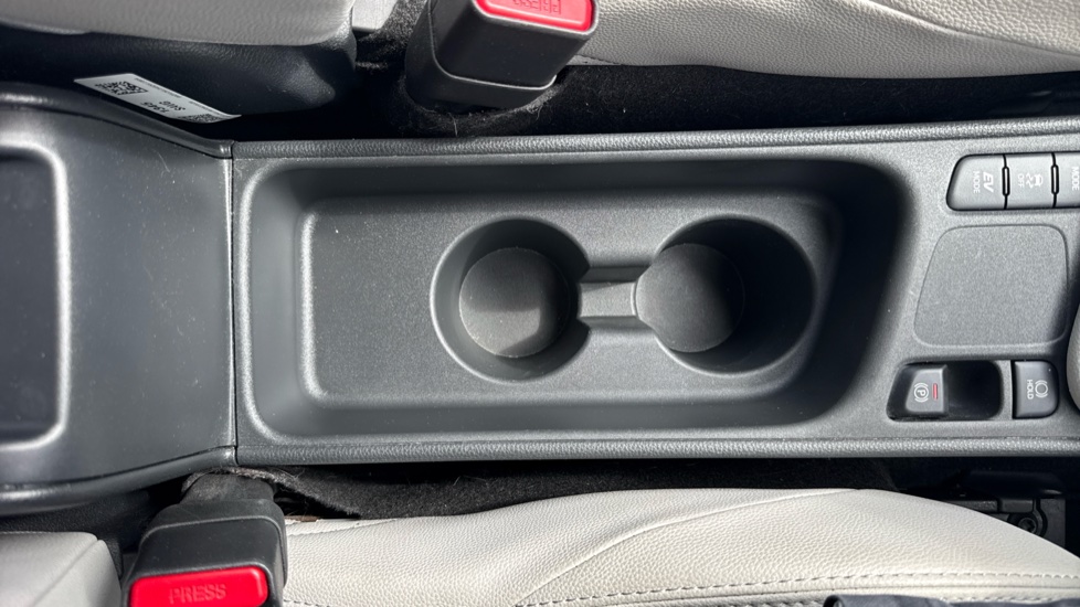 Toyota Yaris 1.5 Hybrid Excel 5dr CVT Hybrid Hatchback - Image 45